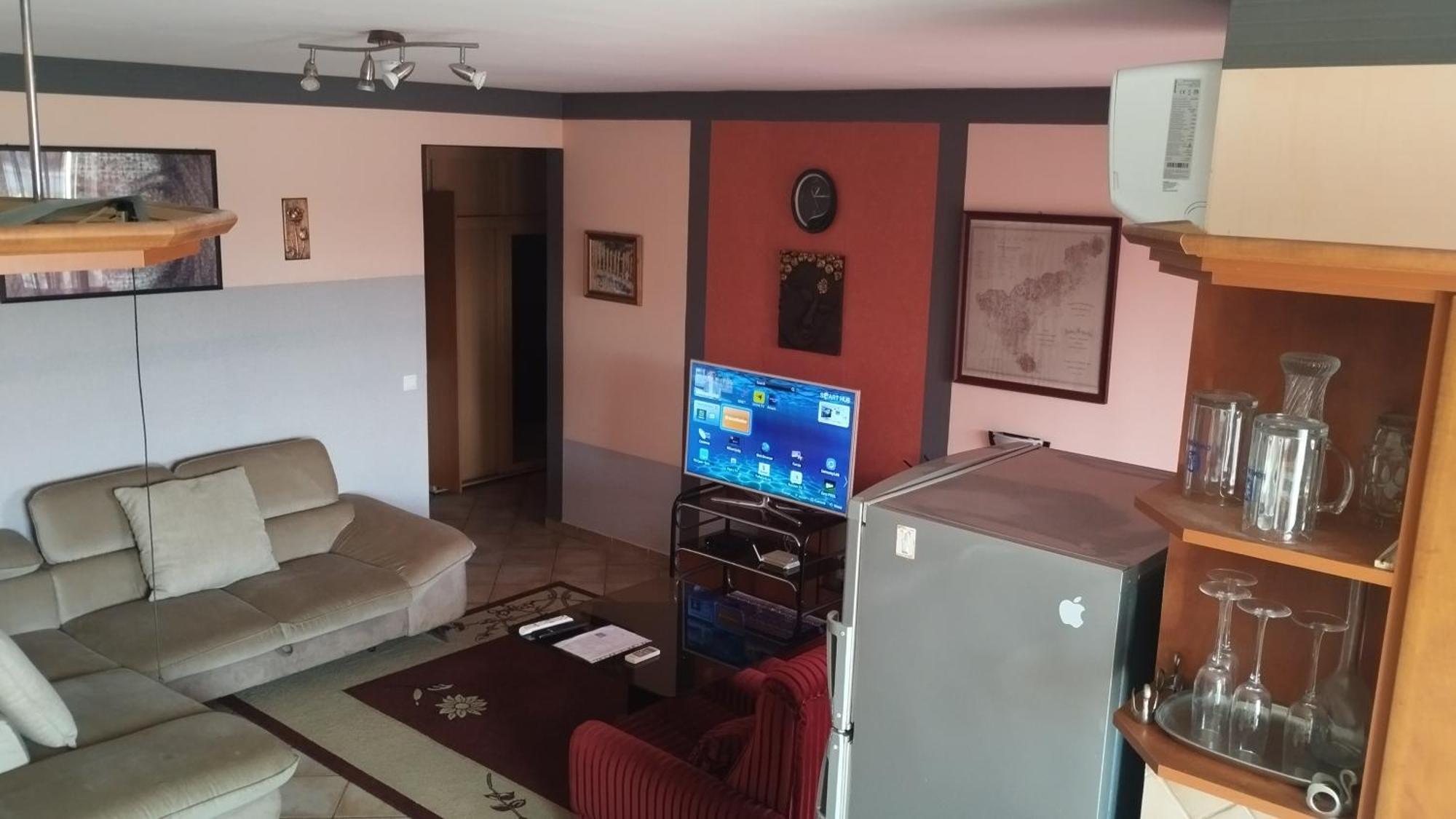 Tommy Apartman Hajdúszoboszló Buitenkant foto