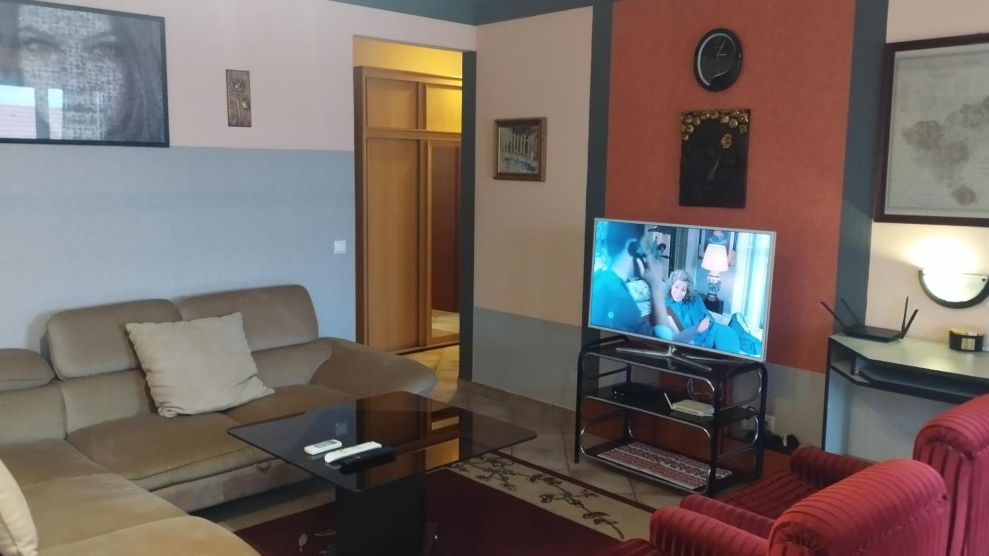 Tommy Apartman Hajdúszoboszló Buitenkant foto